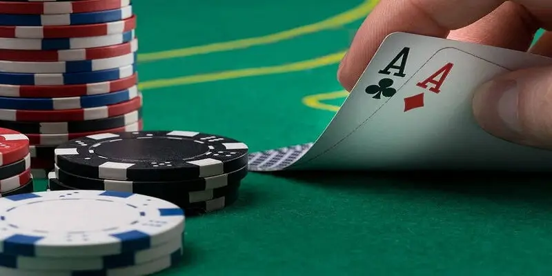 Hướng dẫn tân binh cách chơi Poker online hiệu quả, chắc thắng 2024