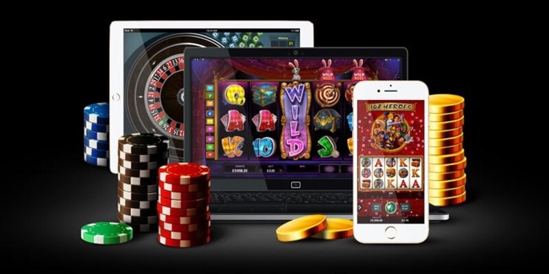 Cược thủ nên tham gia chơi đánh bài online ăn tiền thật tại 8XBET