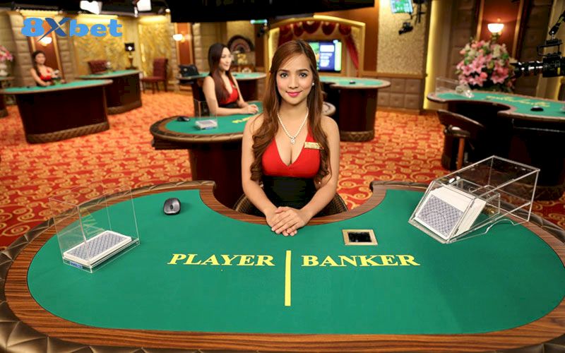 Hướng dẫn cụ thể về cách chơi một ván bài Baccarat 8Xbet